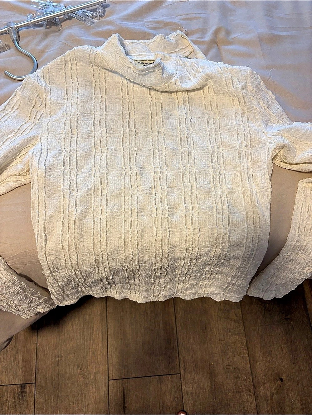 MAYL STUDIOS Textured Short Sleeve Blouse in White Like New